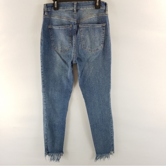 😍😍NWOT FREE PEOPLE  SKINNY JEANS😍😍 - Picture 2 of 4